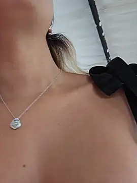 Pretty roxxyy online show from July 17, 11:28 am