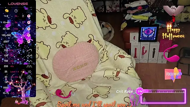 Snapshot of w3tkittty chatting on October 31, 3:51 am w3tkittty online show from October 31, 3:51 am