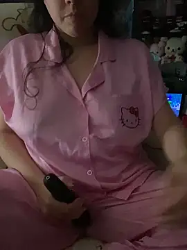 Snapshot of w3tkittty chatting on November 3, 3:13 pm w3tkittty online show from November 3, 3:13 pm