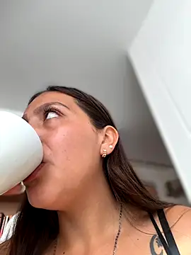 MELODY  06 online show from September 25, 12:42 pm