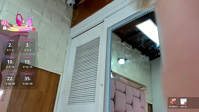 sophiaarenas online show from July 8, 11:48 am