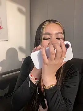 Cristina pinkk online show from September 30, 1:32 am