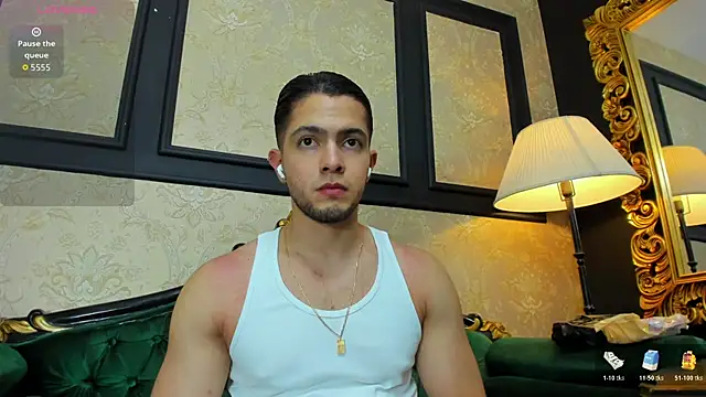 Snapshot of GrantBlake chatting on May 17, 2:42 am GrantBlake online show from May 17, 2:42 am