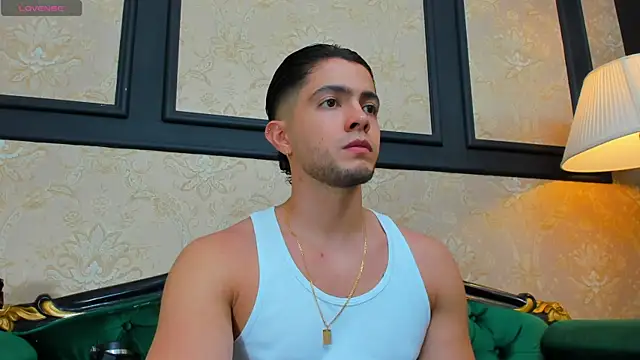 Snapshot of GrantBlake chatting on June 7, 4:38 am GrantBlake online show from June 7, 4:38 am