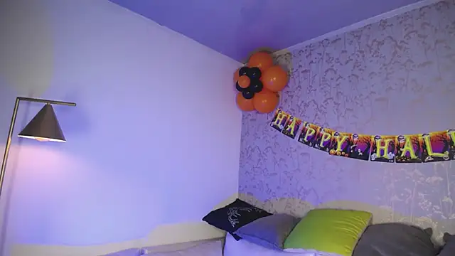 Robbin Blaze online show from October 10, 9:03 pm