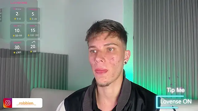 Robbin Blaze online show from April 25, 4:48 am