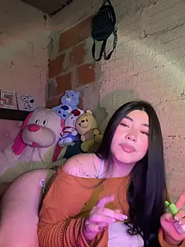 Snapshot of Hell_luna chatting on June 3, 5:32 am Hell luna online show from June 3, 5:32 am