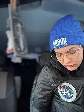 MeekyRich online show from January 16, 3:10 am