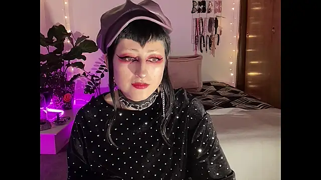 ELENA UMBRA online show from January 6, 9:39 pm