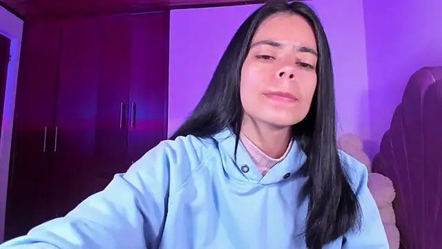 BellaSun  online show from September 20, 4:13 am
