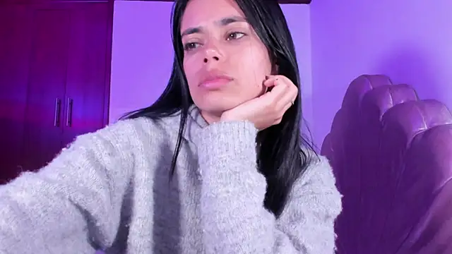 BellaSun  online show from October 3, 5:15 am