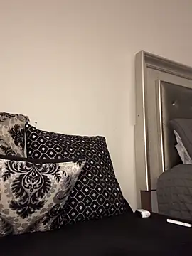 RoyalQueen2u online show from October 7, 1:36 am