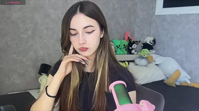 CupSizeGirl online show from May 12, 8:55 am