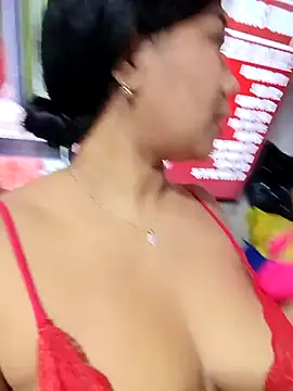 Snapshot of kalifa3210 chatting on November 8, 5:18 am kalifa3210 online show from November 8, 5:18 am