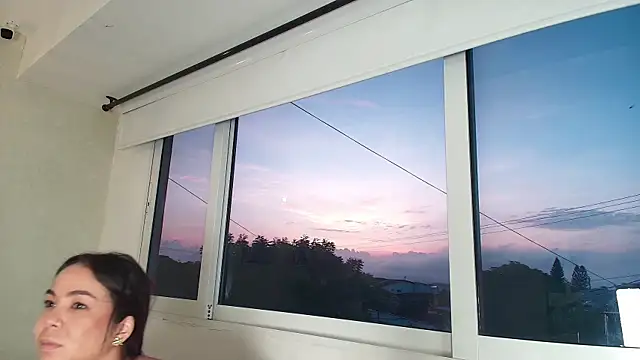 Snapshot of _Victoria_Collins chatting on November 15, 10:56 am Victoria Collins online show from November 15, 10:56 am