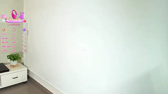 Snapshot of _Victoria_Collins chatting on November 24, 12:27 pm Victoria Collins online show from November 24, 12:27 pm