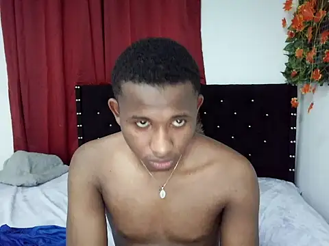 Snapshot of Luis123- chatting on November 23, 7:57 pm Luis123- online show from November 23, 7:57 pm