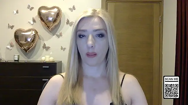 Snapshot of Wild_Silk_Desire chatting on May 13, 6:05 pm Wild Silk Desire online show from May 13, 6:05 pm