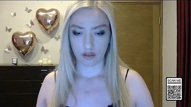 Snapshot of Wild_Silk_Desire chatting on May 26, 3:08 pm Wild Silk Desire online show from May 26, 3:08 pm