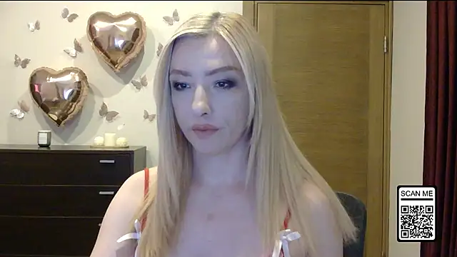 Snapshot of Wild_Silk_Desire chatting on May 30, 2:47 pm Wild Silk Desire online show from May 30, 2:47 pm