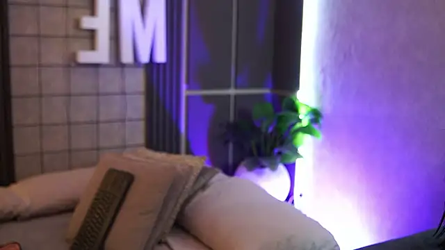 Susan wall online show from March 4, 12:55 pm