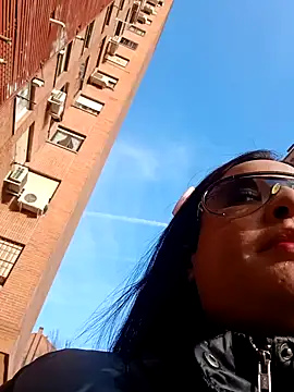 hotCOUPLEPETRA online show from February 27, 4:40 pm