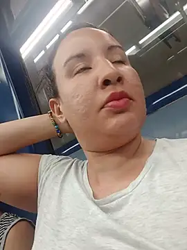 hotCOUPLEPETRA online show from July 7, 8:29 am