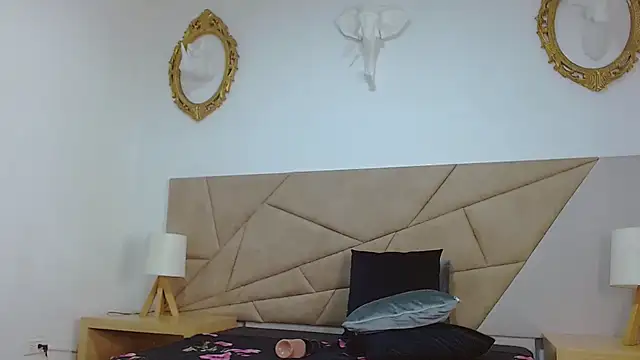 Snapshot of amanda_ramirez chatting on October 23, 8:29 pm amanda ramirez online show from October 23, 8:29 pm