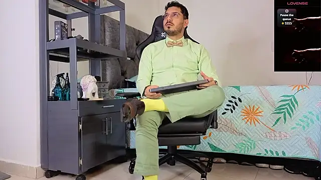 samuelcoopeer online show from February 11, 3:50 pm