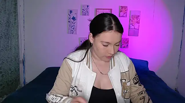 mariaana  222 online show from March 23, 4:16 am