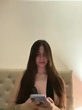 Snapshot of silvestflix chatting on June 7, 10:24 pm silvestflix online show from June 7, 10:24 pm