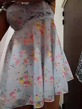 RoseLiveSL online show from October 15, 5:02 pm