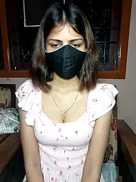 Isha Sax online show from October 19, 7:25 pm