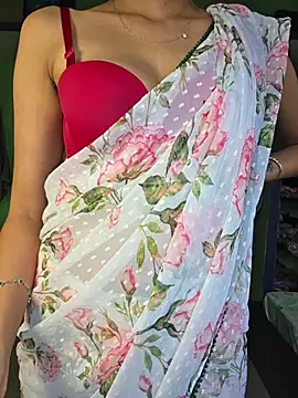 Snapshot of Isha_Sax chatting on July 26, 8:10 am Isha Sax online show from July 26, 8:10 am