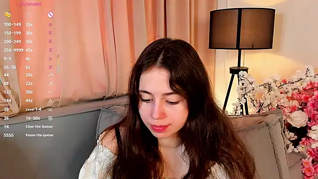 JulianaChapel online show from September 15, 8:14 am