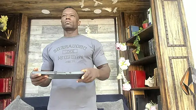 MarcusBlack  online show from February 17, 12:56 pm