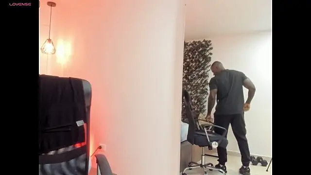 MarcusBlack  online show from April 23, 12:29 pm