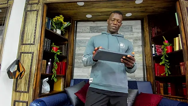 Snapshot of MarcusBlack_ chatting on July 1, 11:56 am MarcusBlack online show from July 1, 11:56 am
