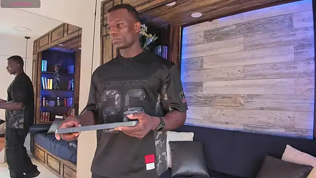 Snapshot of MarcusBlack_ chatting on July 15, 12:10 pm MarcusBlack online show from July 15, 12:10 pm