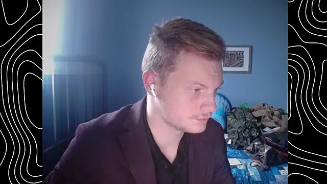 lustylyndon online show from December 1, 5:18 pm