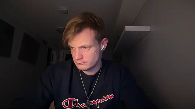 lustylyndon online show from March 21, 3:44 am