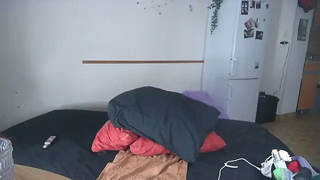 Violett3333 online show from March 18, 7:06 pm