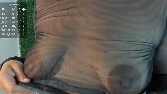 Snapshot of Tifany-fox chatting on November 24, 4:40 pm Tifany-fox online show from November 24, 4:40 pm