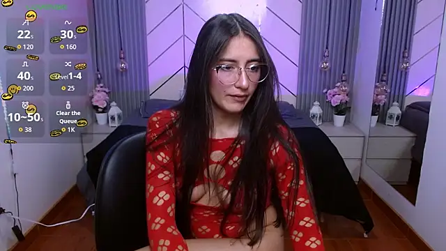 alesiamoore online show from March 20, 2:22 pm