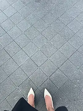 xiaoyuan01 online show from June 10, 1:28 am