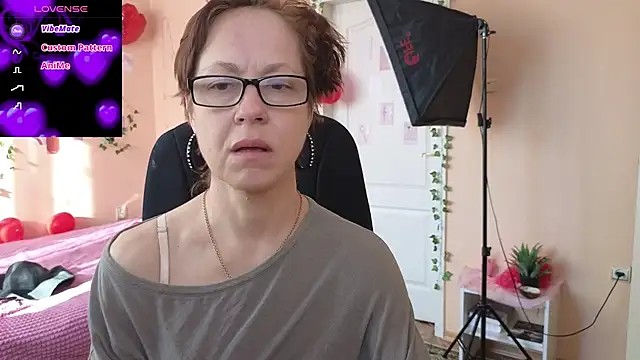 Ronda Roni online show from February 18, 6:42 am