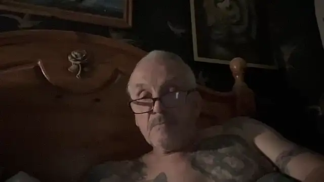 poggles online show from February 2, 8:29 pm