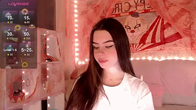 Snapshot of HolyMiax chatting on November 3, 3:52 am HolyMiax online show from November 3, 3:52 am