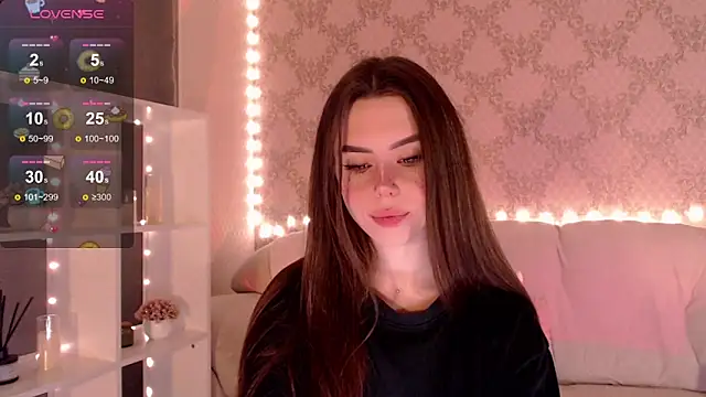 Snapshot of HolyMiax chatting on November 6, 3:29 am HolyMiax online show from November 6, 3:29 am