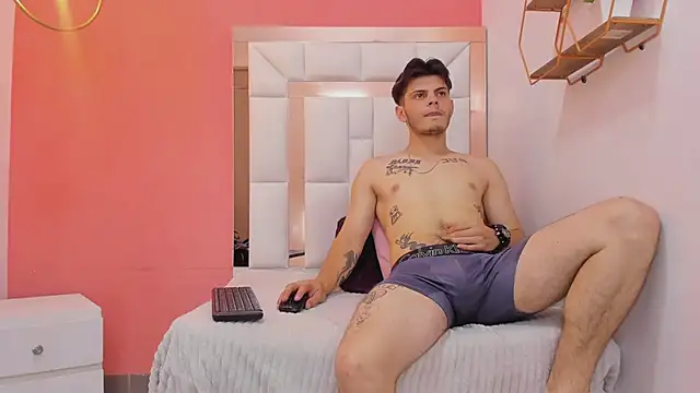 erickandnatasha 69 online show from February 18, 11:06 am